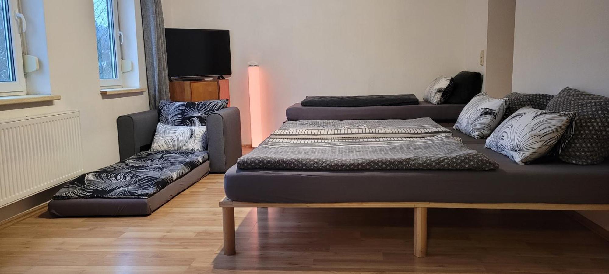 Suhl - Ihre Erholsame Arbeiterwohnung In Zentrumnaehe Extérieur photo